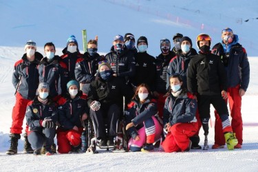L'équipe de France de para ski alpin. © FFH